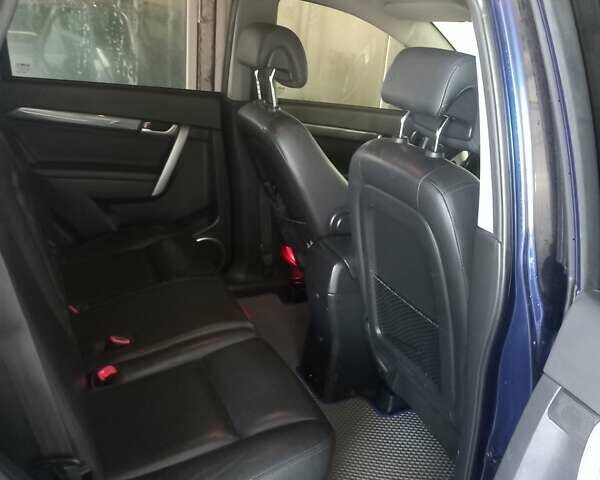 Синий Шевроле Каптива, объемом двигателя 2 л и пробегом 300 тыс. км за 7800 $, фото 1 на Automoto.ua