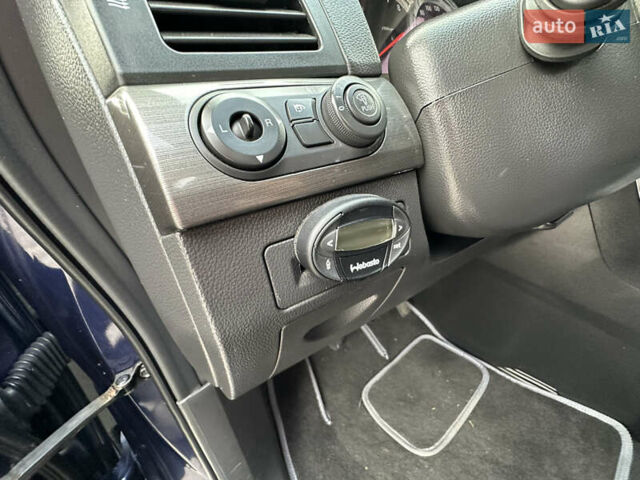 Синій Шевроле Каптіва, об'ємом двигуна 2.4 л та пробігом 333 тис. км за 7500 $, фото 15 на Automoto.ua