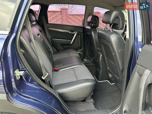 Синій Шевроле Каптіва, об'ємом двигуна 2.4 л та пробігом 333 тис. км за 7500 $, фото 13 на Automoto.ua