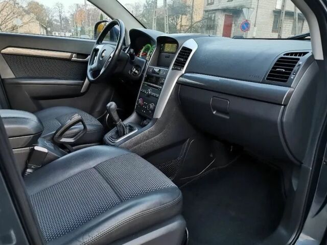 Синий Шевроле Каптива, объемом двигателя 2.4 л и пробегом 227 тыс. км за 5350 $, фото 9 на Automoto.ua
