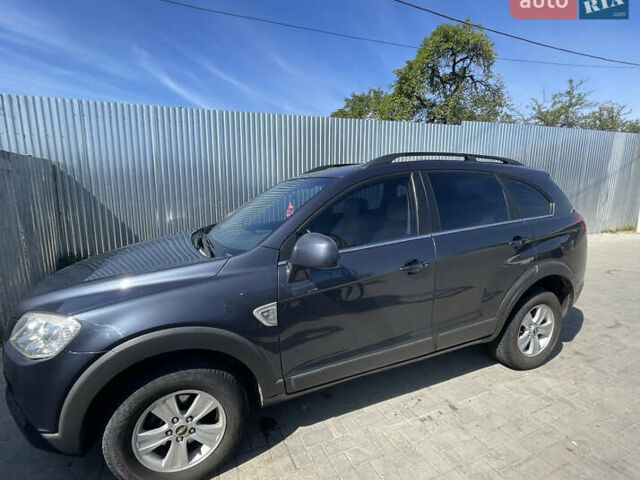 Синий Шевроле Каптива, объемом двигателя 2 л и пробегом 289 тыс. км за 7500 $, фото 6 на Automoto.ua