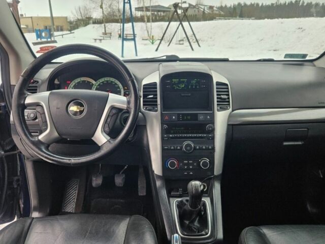 Синій Шевроле Каптіва, об'ємом двигуна 2 л та пробігом 180 тис. км за 3450 $, фото 6 на Automoto.ua