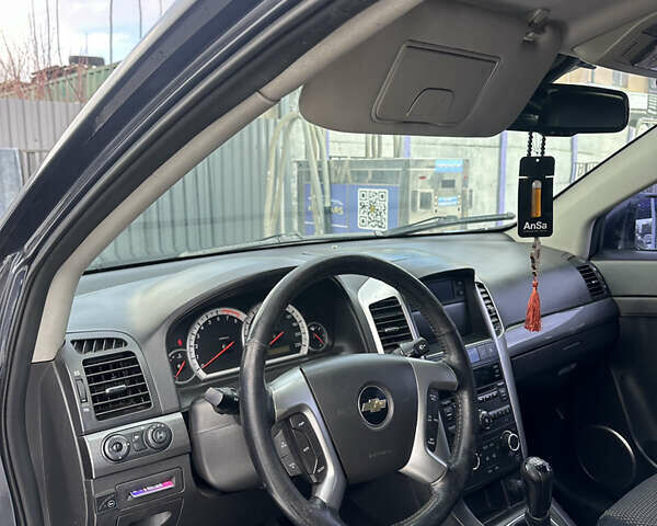 Синий Шевроле Каптива, объемом двигателя 2.41 л и пробегом 376 тыс. км за 7500 $, фото 7 на Automoto.ua