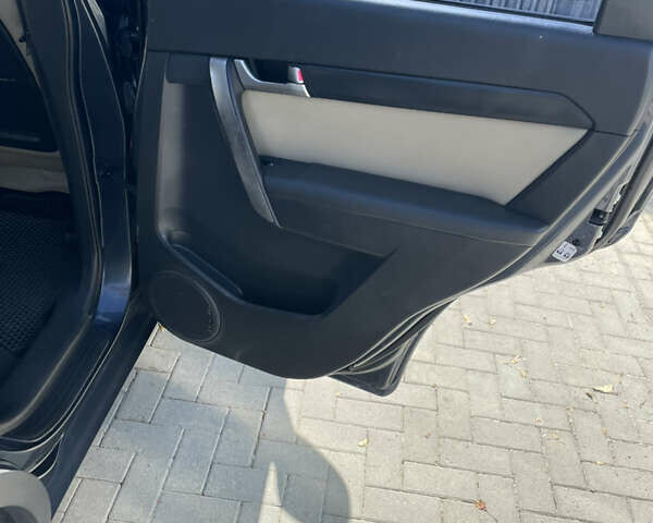 Синий Шевроле Каптива, объемом двигателя 2 л и пробегом 289 тыс. км за 7500 $, фото 12 на Automoto.ua