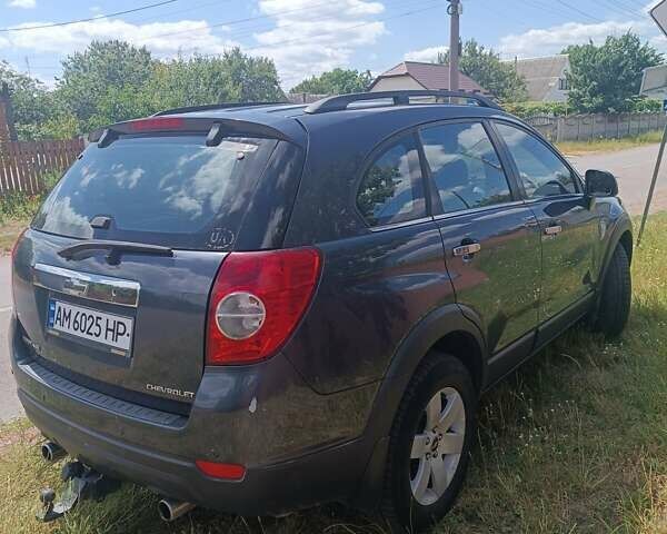 Синій Шевроле Каптіва, об'ємом двигуна 2.4 л та пробігом 337 тис. км за 7300 $, фото 3 на Automoto.ua