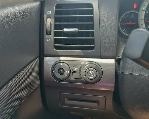 Синій Шевроле Каптіва, об'ємом двигуна 2.4 л та пробігом 337 тис. км за 7300 $, фото 5 на Automoto.ua