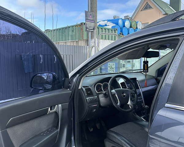 Синий Шевроле Каптива, объемом двигателя 2.41 л и пробегом 376 тыс. км за 7500 $, фото 5 на Automoto.ua