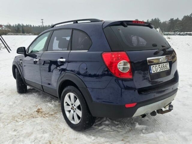 Синій Шевроле Каптіва, об'ємом двигуна 2 л та пробігом 180 тис. км за 3450 $, фото 2 на Automoto.ua