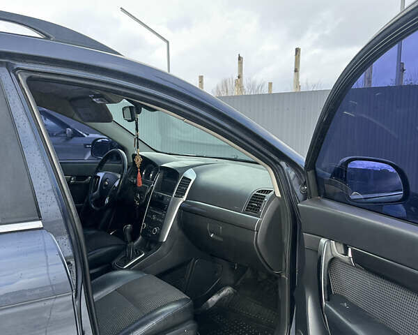 Синий Шевроле Каптива, объемом двигателя 2.41 л и пробегом 376 тыс. км за 7500 $, фото 22 на Automoto.ua