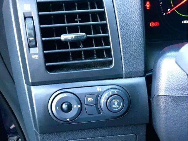 Синий Шевроле Каптива, объемом двигателя 2 л и пробегом 164 тыс. км за 7500 $, фото 9 на Automoto.ua