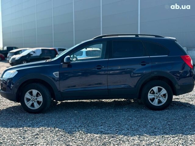 Синий Шевроле Каптива, объемом двигателя 2 л и пробегом 163 тыс. км за 8690 $, фото 3 на Automoto.ua