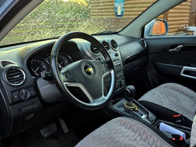 Синий Шевроле Каптива, объемом двигателя 2.4 л и пробегом 190 тыс. км за 9800 $, фото 4 на Automoto.ua