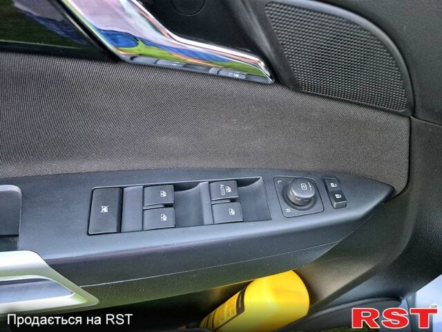 Синий Шевроле Каптива, объемом двигателя 2.4 л и пробегом 190 тыс. км за 9800 $, фото 5 на Automoto.ua