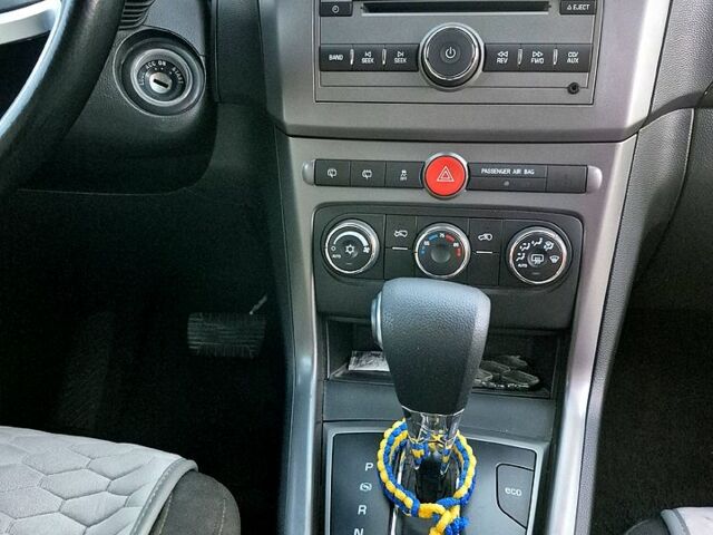 Синий Шевроле Каптива, объемом двигателя 2.4 л и пробегом 190 тыс. км за 9800 $, фото 8 на Automoto.ua