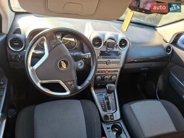 Синий Шевроле Каптива, объемом двигателя 2.38 л и пробегом 277 тыс. км за 8500 $, фото 2 на Automoto.ua