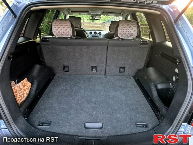 Синий Шевроле Каптива, объемом двигателя 2.4 л и пробегом 190 тыс. км за 9800 $, фото 10 на Automoto.ua