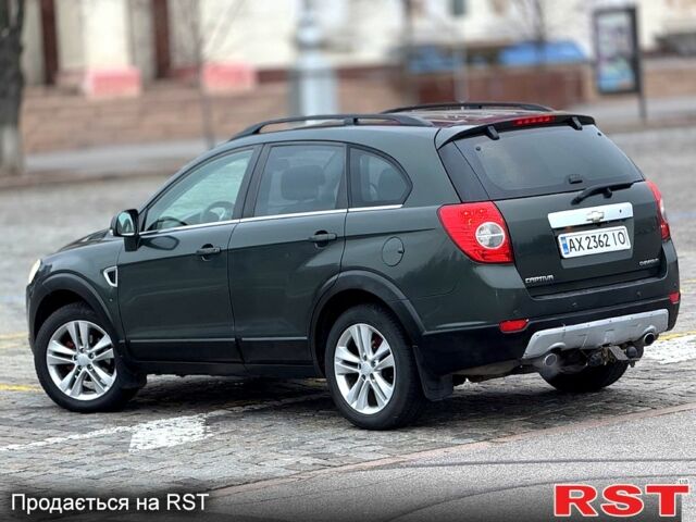 Зеленый Шевроле Каптива, объемом двигателя 2.4 л и пробегом 260 тыс. км за 7300 $, фото 4 на Automoto.ua