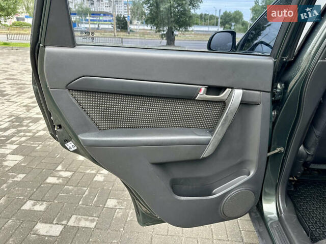 Шевроле Каптива 2007 в Днепре (Днепропетровске) на Automoto.ua Зеленый Шевроле Каптива, объемом двигателя 2.41 л и пробегом 200 тыс. км за 6333 $, фото 18 на Automoto.ua