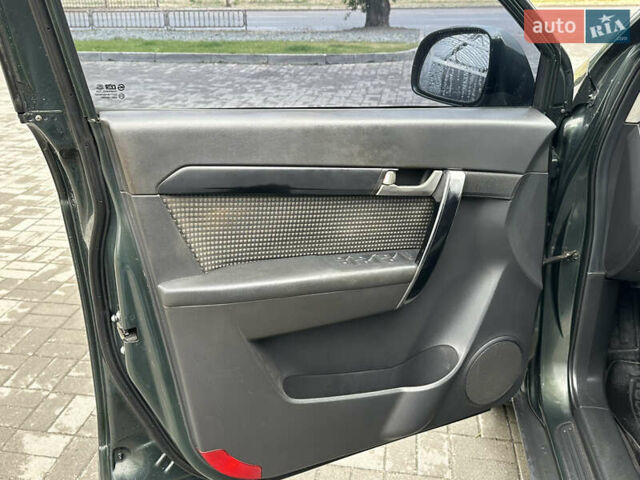 Шевроле Каптива 2007 в Днепре (Днепропетровске) на Automoto.ua Зеленый Шевроле Каптива, объемом двигателя 2.41 л и пробегом 200 тыс. км за 6333 $, фото 13 на Automoto.ua
