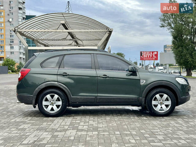 Зеленый Шевроле Каптива, объемом двигателя 2.41 л и пробегом 200 тыс. км за 6333 $, фото 3 на Automoto.ua