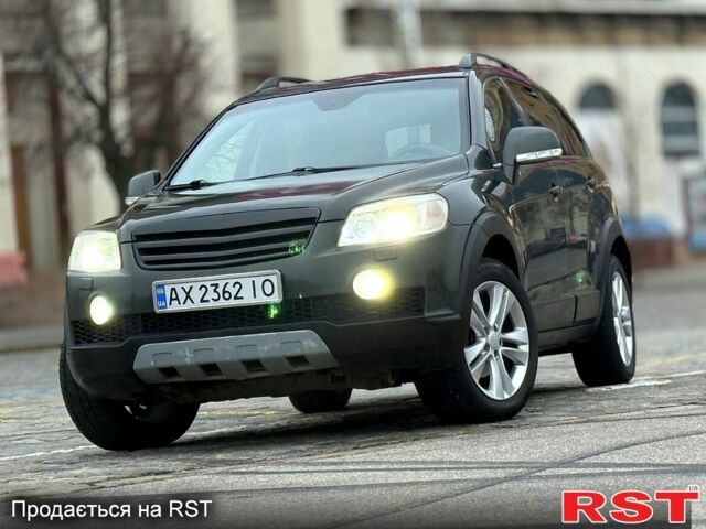 Зеленый Шевроле Каптива, объемом двигателя 2.4 л и пробегом 260 тыс. км за 7300 $, фото 1 на Automoto.ua