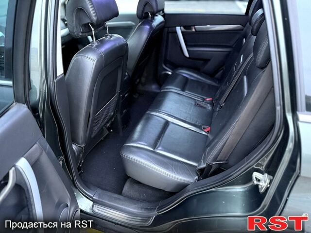 Зеленый Шевроле Каптива, объемом двигателя 2.4 л и пробегом 260 тыс. км за 7300 $, фото 11 на Automoto.ua