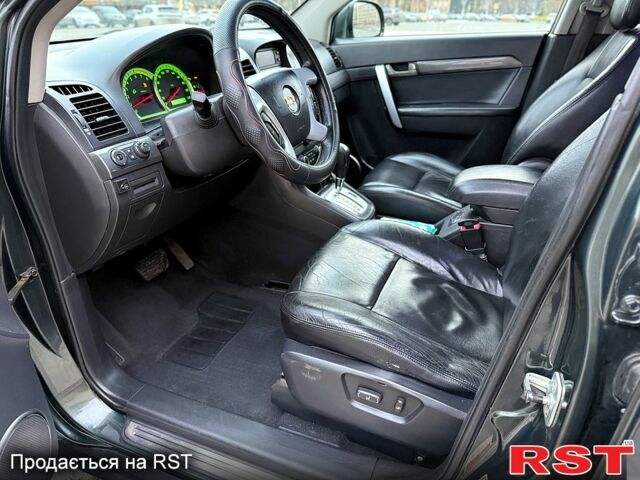 Зеленый Шевроле Каптива, объемом двигателя 2.4 л и пробегом 260 тыс. км за 7300 $, фото 9 на Automoto.ua