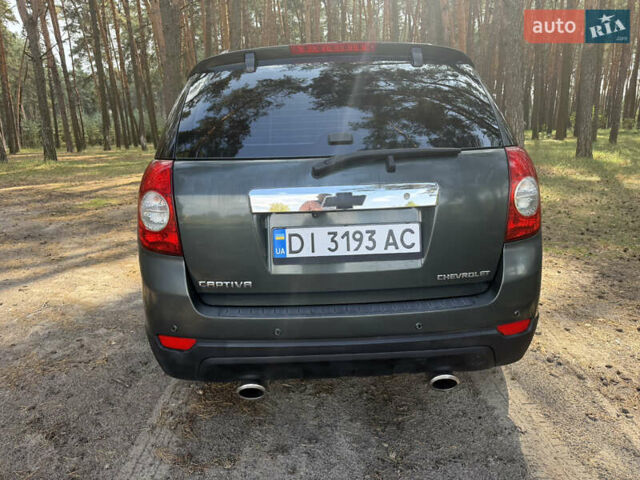 Зелений Шевроле Каптіва, об'ємом двигуна 2.4 л та пробігом 340 тис. км за 6700 $, фото 2 на Automoto.ua