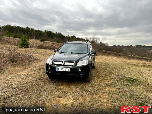 Зеленый Шевроле Каптива, объемом двигателя 2.4 л и пробегом 250 тыс. км за 7500 $, фото 2 на Automoto.ua