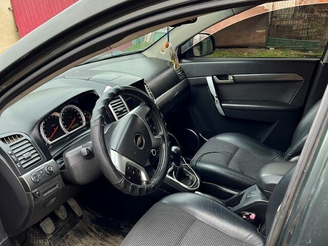 Зеленый Шевроле Каптива, объемом двигателя 2.4 л и пробегом 250 тыс. км за 7500 $, фото 9 на Automoto.ua