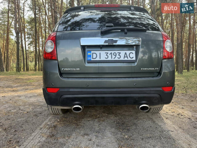Зелений Шевроле Каптіва, об'ємом двигуна 2.4 л та пробігом 340 тис. км за 6700 $, фото 5 на Automoto.ua
