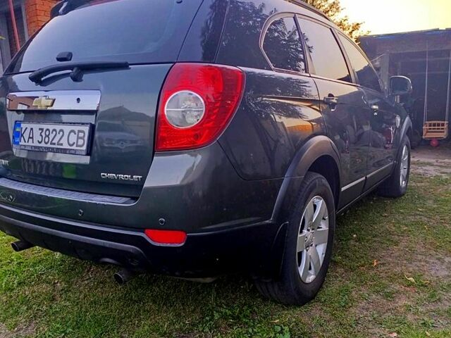 Зелений Шевроле Каптіва, об'ємом двигуна 2.4 л та пробігом 204 тис. км за 6300 $, фото 2 на Automoto.ua