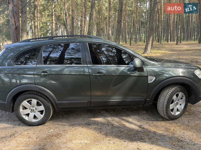 Зелений Шевроле Каптіва, об'ємом двигуна 2.4 л та пробігом 340 тис. км за 6700 $, фото 15 на Automoto.ua
