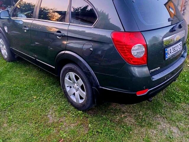 Зелений Шевроле Каптіва, об'ємом двигуна 2.4 л та пробігом 204 тис. км за 6300 $, фото 4 на Automoto.ua