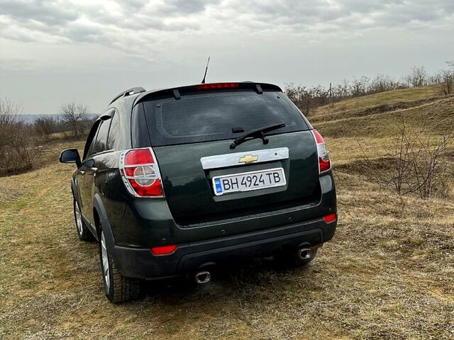 Зеленый Шевроле Каптива, объемом двигателя 2.4 л и пробегом 250 тыс. км за 7500 $, фото 4 на Automoto.ua