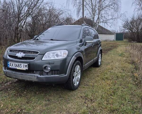 Зеленый Шевроле Каптива, объемом двигателя 3.2 л и пробегом 231 тыс. км за 8000 $, фото 7 на Automoto.ua