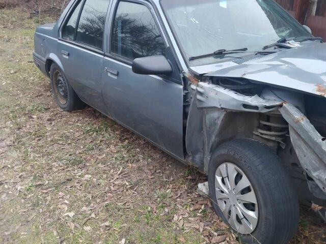 Серый Шевроле Кавалер, объемом двигателя 2 л и пробегом 300 тыс. км за 699 $, фото 10 на Automoto.ua