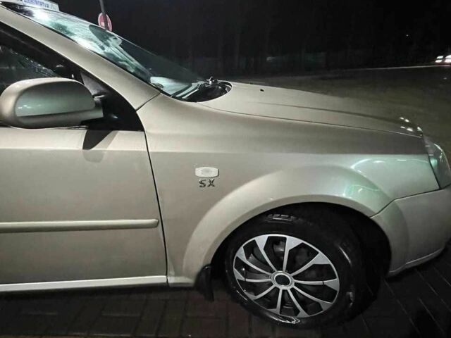 Бежевий Шевроле Чєвєттє, об'ємом двигуна 1.8 л та пробігом 302 тис. км за 4000 $, фото 4 на Automoto.ua