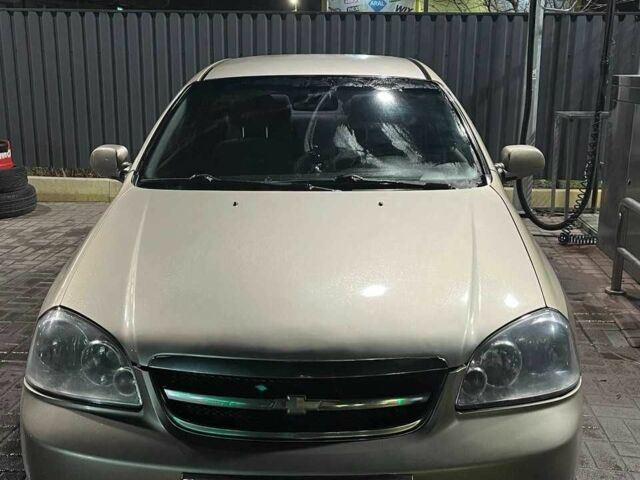 Бежевий Шевроле Чєвєттє, об'ємом двигуна 1.8 л та пробігом 302 тис. км за 4000 $, фото 8 на Automoto.ua