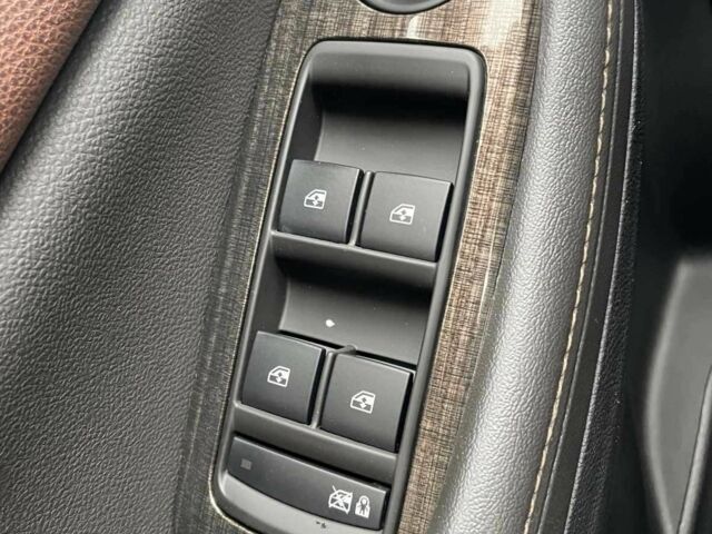 Бежевий Шевроле Чєвєттє, об'ємом двигуна 2.5 л та пробігом 15 тис. км за 12500 $, фото 9 на Automoto.ua