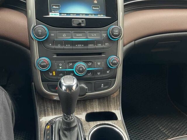 Бежевий Шевроле Чєвєттє, об'ємом двигуна 2.5 л та пробігом 15 тис. км за 12500 $, фото 3 на Automoto.ua