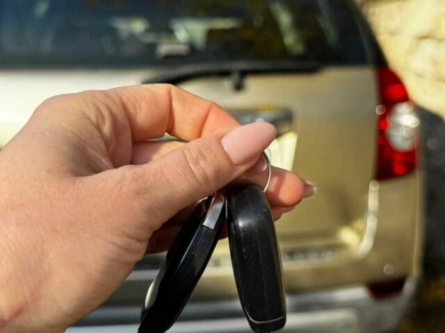 Бежевий Шевроле Чєвєттє, об'ємом двигуна 3.2 л та пробігом 127 тис. км за 6999 $, фото 6 на Automoto.ua