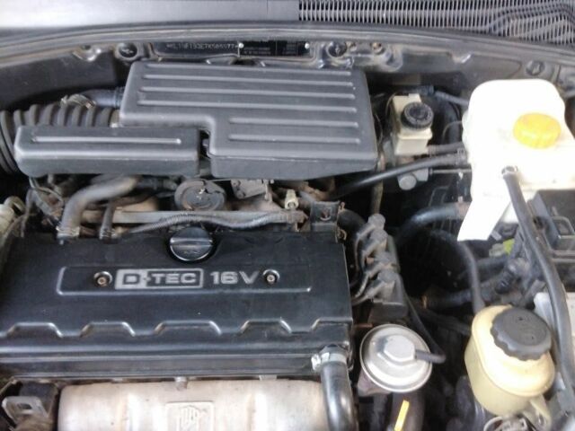 Чорний Шевроле Чєвєттє, об'ємом двигуна 1.8 л та пробігом 242 тис. км за 2835 $, фото 7 на Automoto.ua