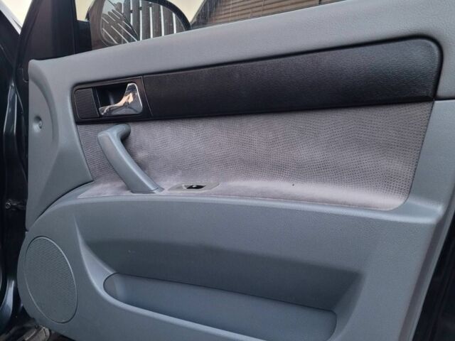 Чорний Шевроле Чєвєттє, об'ємом двигуна 1.8 л та пробігом 240 тис. км за 3200 $, фото 19 на Automoto.ua