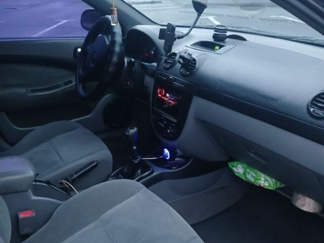 Чорний Шевроле Чєвєттє, об'ємом двигуна 1.8 л та пробігом 210 тис. км за 4590 $, фото 6 на Automoto.ua