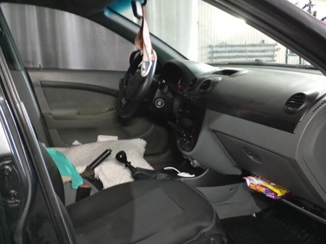 Черный Шевроле Чеветте, объемом двигателя 0 л и пробегом 300 тыс. км за 4200 $, фото 5 на Automoto.ua