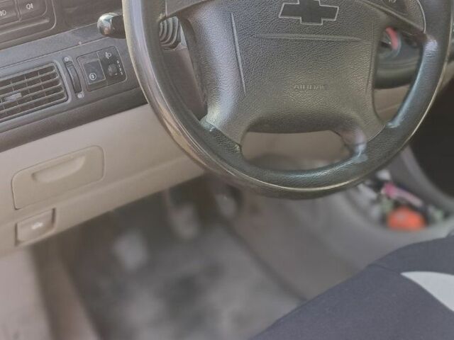 Красный Шевроле Чеветте, объемом двигателя 0 л и пробегом 240 тыс. км за 3200 $, фото 7 на Automoto.ua