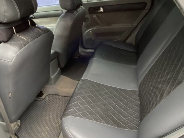 Червоний Шевроле Чєвєттє, об'ємом двигуна 1.8 л та пробігом 248 тис. км за 3800 $, фото 3 на Automoto.ua