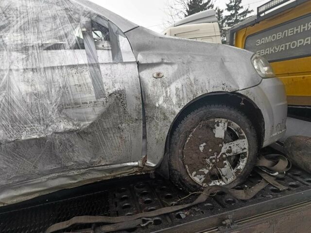 Сірий Шевроле Чєвєттє, об'ємом двигуна 1.5 л та пробігом 225 тис. км за 1500 $, фото 8 на Automoto.ua