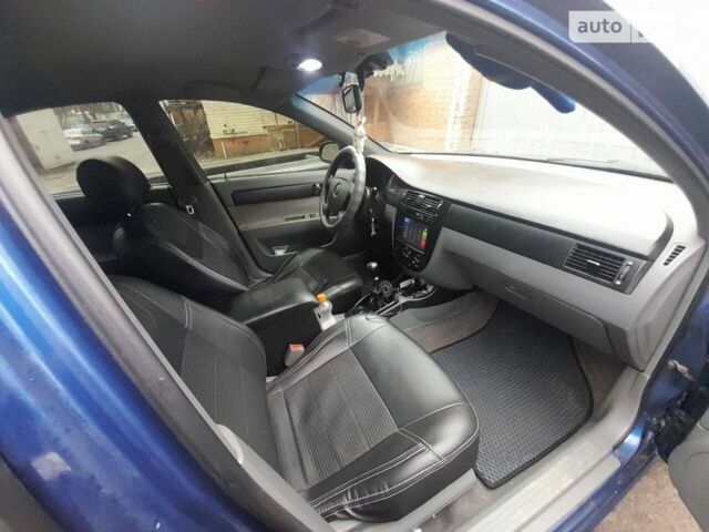 Синий Шевроле Чеветте, объемом двигателя 1.6 л и пробегом 280 тыс. км за 3800 $, фото 5 на Automoto.ua